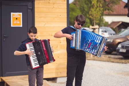 Odprtje vrtičkov v Preski